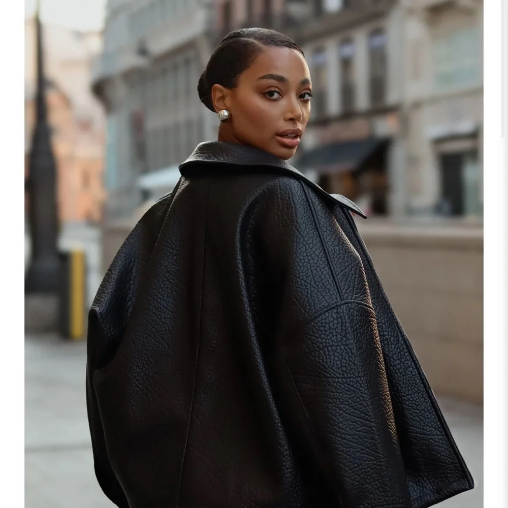 Women’s Jacket-Elegant Black - Picture 3 of 15